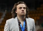 Amerikanske Hans Niemann kræver 100 millioner dollars i erstatning af norske Magnus Carlsen i striden, der har vakt stor opstandelse i skakverdenen. Foto: Pavel Mikheyev/Ritzau Scanpix