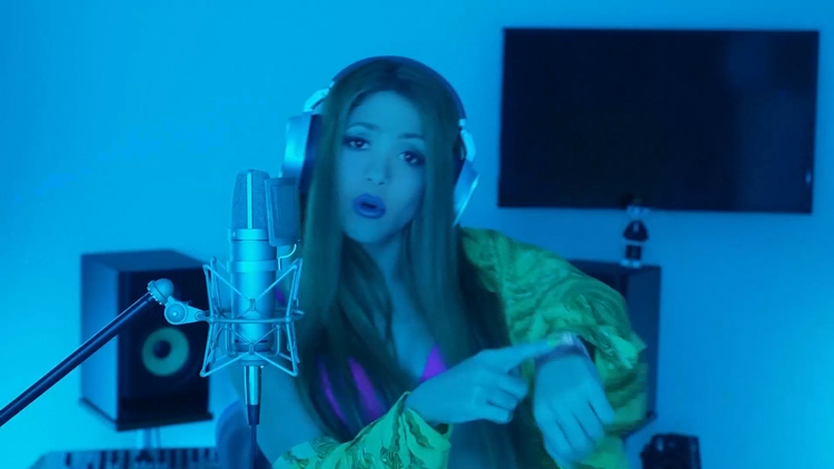 'En hunulv som mig er ikke for fyre som dig’, synger Shakira blandt andet på sin nye sang, som er gået viralt.  Foto: AP/Ritzau Scanpix