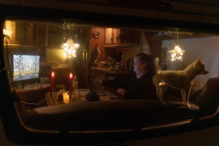 57-årige Connie Andersen vil prøve at finde en plads på en anden campingplads, hvis hun bliver tvunget til at flytte. Foto: Marcus Emil Christensen