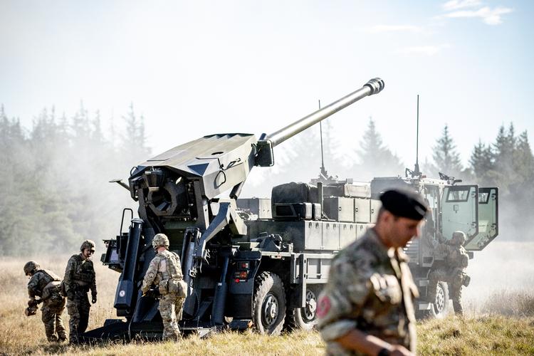 De danske soldater skal have nyt artilleri, men hvilket system, det er det store spørgsmål. (arkivfoto) Foto: Frederikke Fredriksen/forsvaret