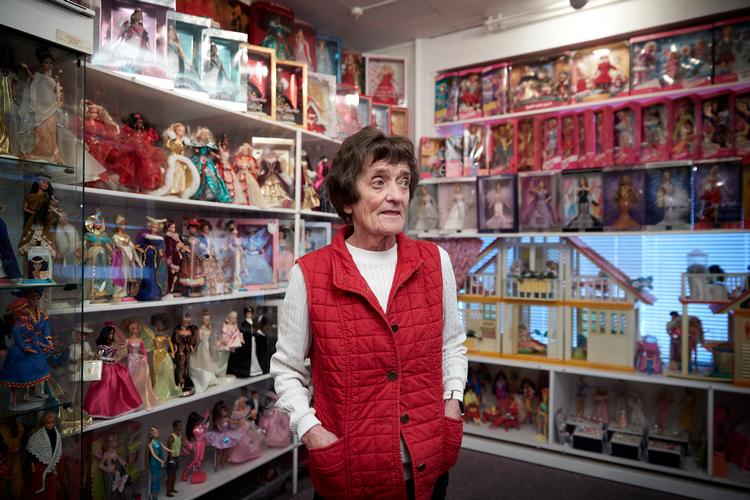 Lene Darlie Petersen har samlet på Barbie-dukker siden starten af 1980'erne. Foto: Jens Dresling