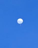 Arkivfoto af den ballon, der blev skudt ned af amerikanerne. Nu bekræfter det kinesiske udenrigsministerium, at en ballon, der er observeret over Sydamerika stammer fra Kina. Foto: Travis Huffstetler/Ritzau Scanpix