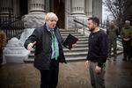 Tidligere premierminister Boris Johnson besøgte for et par uger siden Ukraine som privatperson. Foto: Ukrainian Presidential Press Ser/Ritzau Scanpix