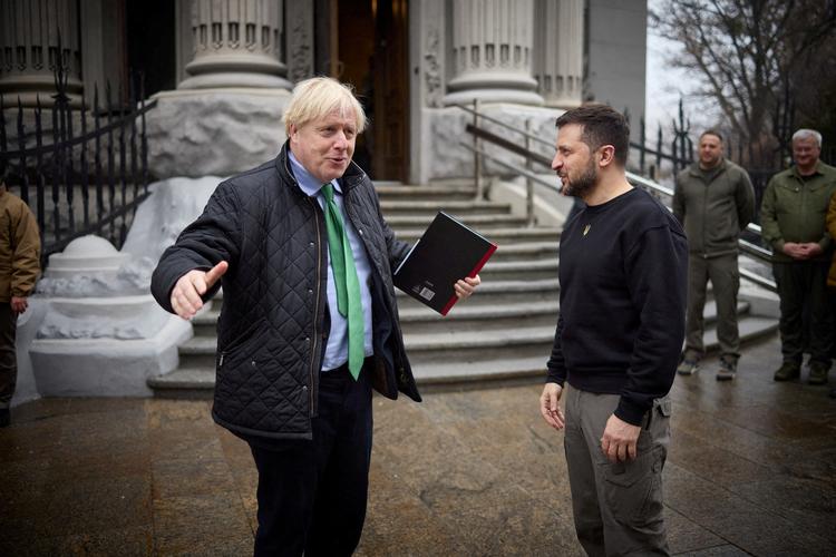Tidligere premierminister Boris Johnson besøgte for et par uger siden Ukraine som privatperson. Foto: Ukrainian Presidential Press Ser/Ritzau Scanpix