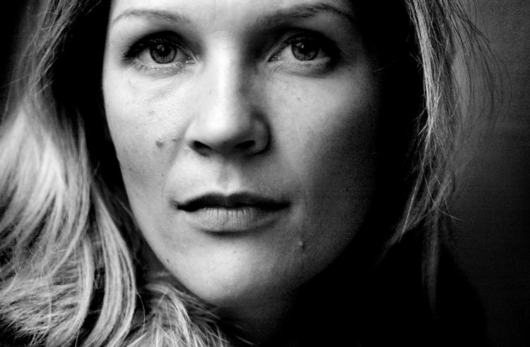 Åsne Seierstads metode med at beskrive sine bogpersoners tanker rejser debat i hjemlandet Norge. Men i nabolandet Sverige ligger hun nr. to på bestsellerlisten med sin nye bog, 'Afghanerne'. Foto: Martin Zakora/Ritzau Scanpix