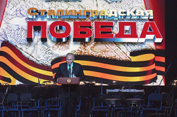 Putin talte tidligere på måneden i Volgograd, det tidligere Stalingrad, på årsdagen for slaget om byen. Han ventes også at tale til befolkningen på årsdagen for angrebet på ukrainerne. Foto: Dmitry Azarov/Ritzau Scanpix