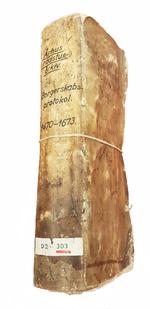 Borgerskabsbogen fra Aarhus er en høj ranglet bog i halv folioformat. Den var i brug i over 200 år og rummer optegnelsen om fastelavnskokken.  Foto: Kenn Tarbensen/Rigsarkivet