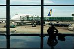 Flere af de 33 russiske kvinder, der ankom i samme fly sidste torsdag, blev tilbageholdt ved paskontrollen i Buenos Aires.  Foto: Janus Engel