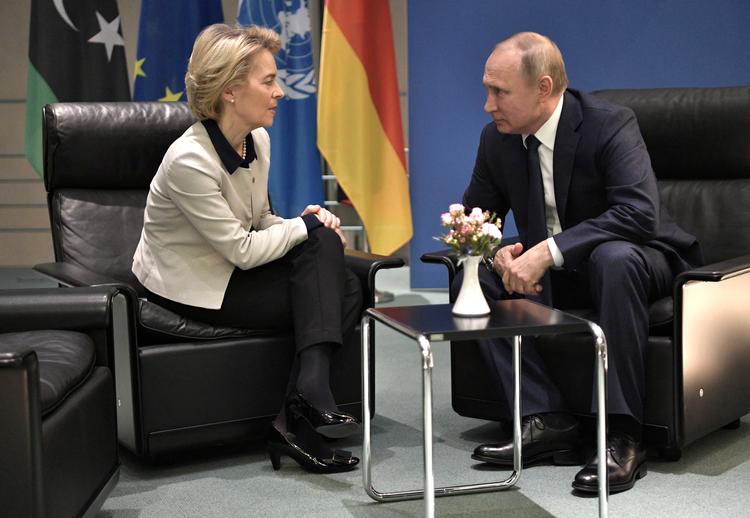 EU-kommissionens chef Ursula von der Leyen mødtes med den russiske præsident Vladimir Putin i kanten af et Libyen-topmøde i januar 2020, inden forholdet frøs til is. Sputnik/Aleksey Nikolskyi/Kremlin  Foto: Sputnik/Ritzau Scanpix