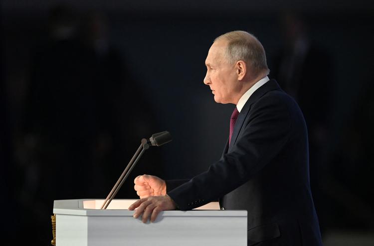 Præsident Vladimir Putin under dagens tale i dumaen.     .   Foto: Sputnik/Ritzau Scanpix