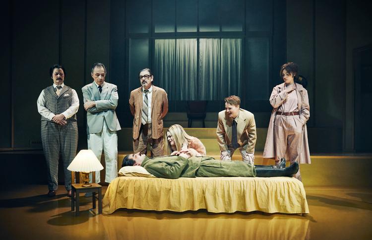 Stalin er død! Eller kan man nu også stole på det? I hvert fald er magtkampen i fuld gang blandt de overlevende centralkomitémedlemmer. Foto: Emilia Therese