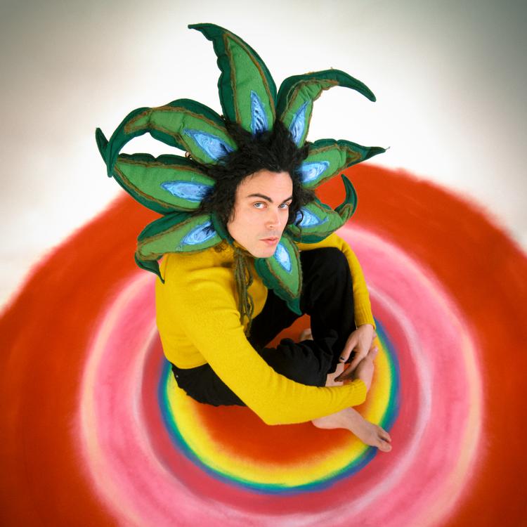 Den store stemme er Alex Vargas' royal flush. Rent musikalsk er der også noget at komme efter på hans nye album, 'Big Big Machine'.  Foto: Vidar Logi