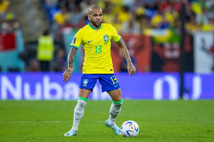 Dani Alves risikerer ifølge spanske medier mellem 4 og 12 års fængsel, såfremt der bliver rejst tiltale, og han kendes skyldig.  Foto: Tom Weller/Ritzau Scanpix