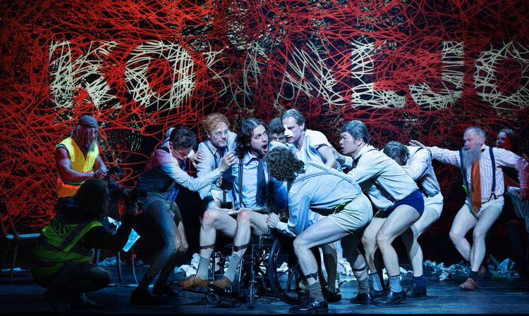 'Næsen' af komponisten Sjostakovitj er emnet i første afsnit af DR's podcastserie. Operaen kunne opleves sidste år på Det Kongelige Teater. Arkivfoto Miklos Szabo