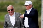 Rupert Murdoch og Donald Trump i lykkeligere tider i 2016. Nu siger Fox-chefen, at hans værter støttede Trumps falske påstande om valgsvindel. Foto: Carlo Allegri/Ritzau Scanpix