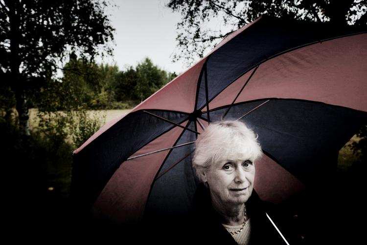 Den svenske forfatter Kerstin Ekman, der fylder 90 år til august, skrev i 1993 romanen 'Hændelser ved vand', som siden er blevet en klassiker. Nu findes den også som tv-serie.  Foto: Jan Grarup