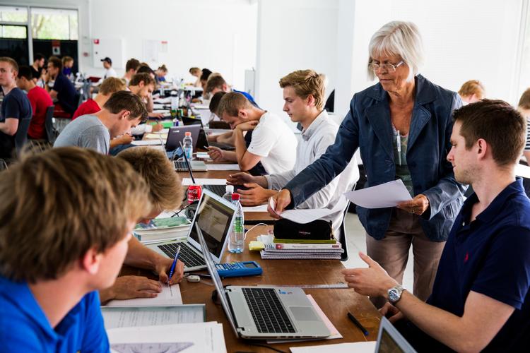 Der kommer fremover til at være fire forskellige former for kandidatuddannelser, og flere uddannelser på engelsk.  Det er oplægget i regeringens reformudspil på uddannelsesområdet. Foto: Gregers Tycho