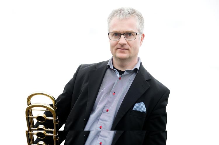 Jesper Juul Windahl er kommet langt i karrieren som musiker, siden han 23 år gammel fik det ansvarsfulde job som solobasunist i DR's symfoniorkester. Foto: Thomas Juul