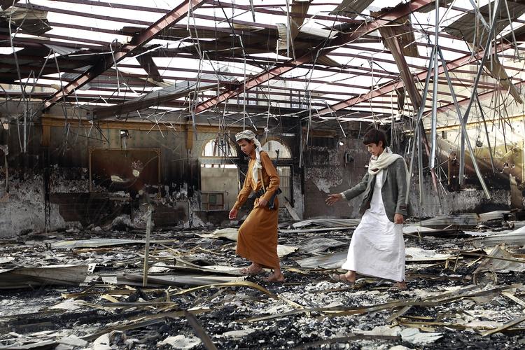 Bryllup i Yemen  - efter et saudiarabisk bombardement i jili 2015. Foto: Mohammed Huwais/Ritzau Scanpix
