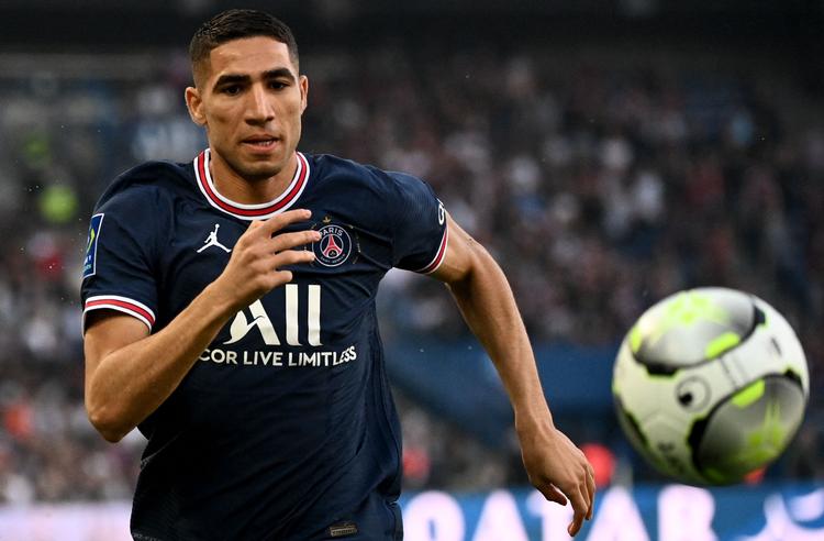 Paris SG-spilleren Achraf Hakimi er den seneste i rækken af fodboldstjerner, der er havnet i sager, der ikke har meget med fodbold at gøre.  Foto: Anne-christine Poujoulat/Ritzau Scanpix