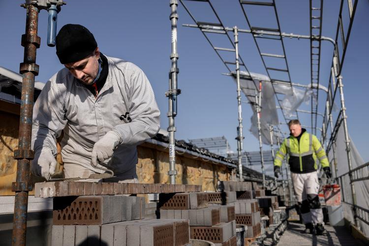 Tidligere i marts faldt den sidste store overenskomst i byggeriet på plads. Foto: Mads Nissen/POLITIKEN