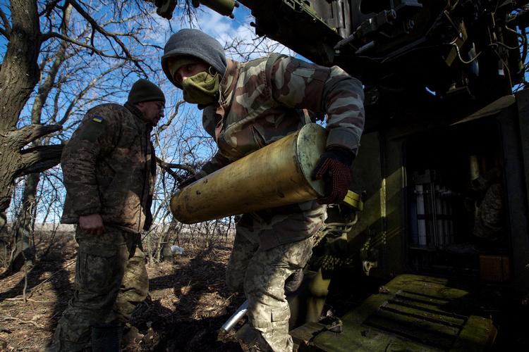Kampene ved Bakhmut fortsætter på ottende måned. Byen er blevet topprioritet for Putins invasionsstyrker. Foto: Stringer/Ritzau Scanpix