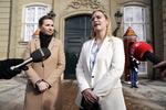 Statsminister Mette Frederiksen præsenterer Stephanie Lose som ny økonomiminister på Amalienborg Slotsplads.  Foto: Liselotte Sabroe/Ritzau Scanpix