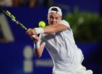 Der var masser af vilje i Holger Rune, da han spillede semifinale i Acapulco mod australske Alex De Minaur, men fysikken drillede i kampens slutfase, hvor danskeren blandt andet fik krampe i benene.   Foto: Henry Romero/Ritzau Scanpix