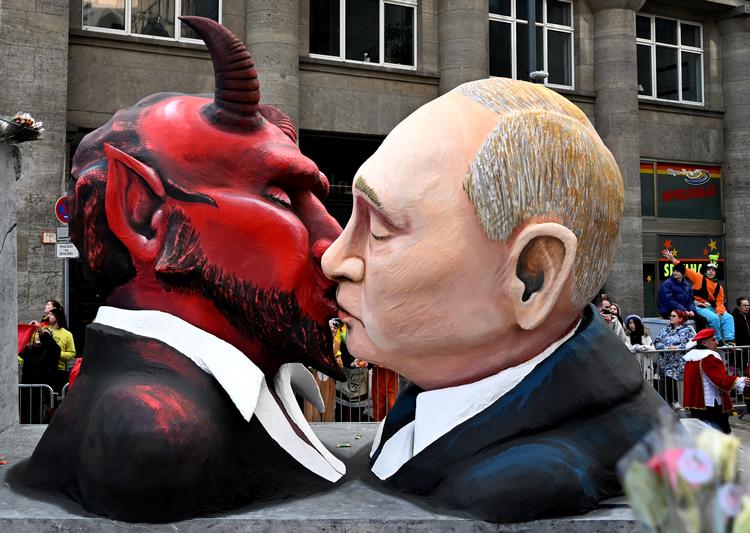 Tyskere protesterer mod Putin og krigen i Ukraine.  Foto: Stringer/Ritzau Scanpix
