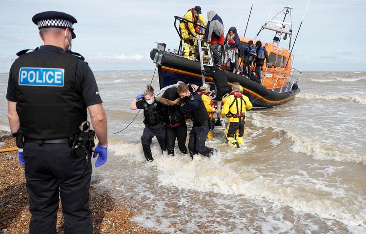   I 2022 var krydsede 45.755 migranter kanalen til England.  Foto: Peter Nicholls/Ritzau Scanpix
