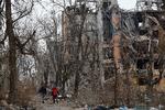 Mariupol kom under russisk kontrol i maj 2022, og i slutningen af september blev den sammen med resten af Donetsk-regionen og tre andre ukrainske regioner formelt annekteret af Rusland. Foto: Alexander Ermochenko/Ritzau Scanpix