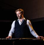 Pianisten Kristoffer Hyldigs indspilning af Olivier Messiaens 'Vingt regards' er en præstation ud over det sædvanlige. Foto: Pau Codina Masferrer