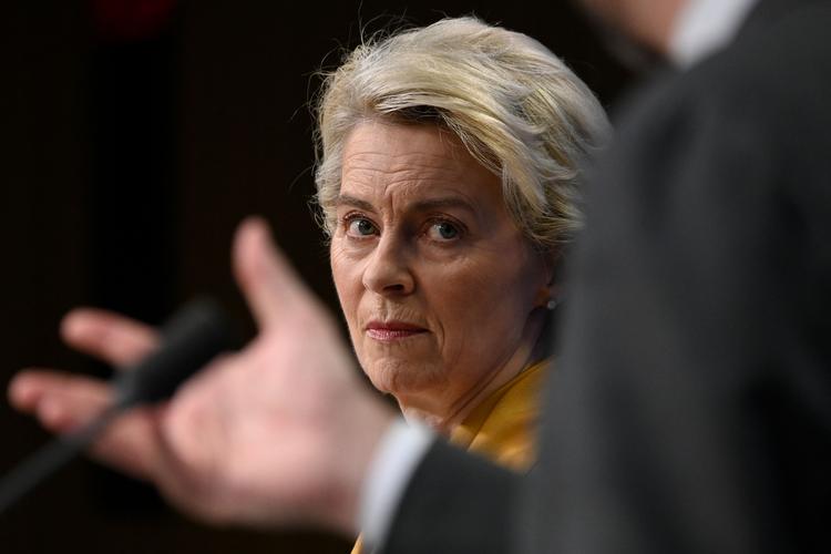 EU skal sikre sig, at landene ikke bliver for afhængige af import fra enkelte lande, påpeger formanden for EU-Kommissionen, Ursula von der Leyen. 
 Foto: John Thys/Ritzau Scanpix
