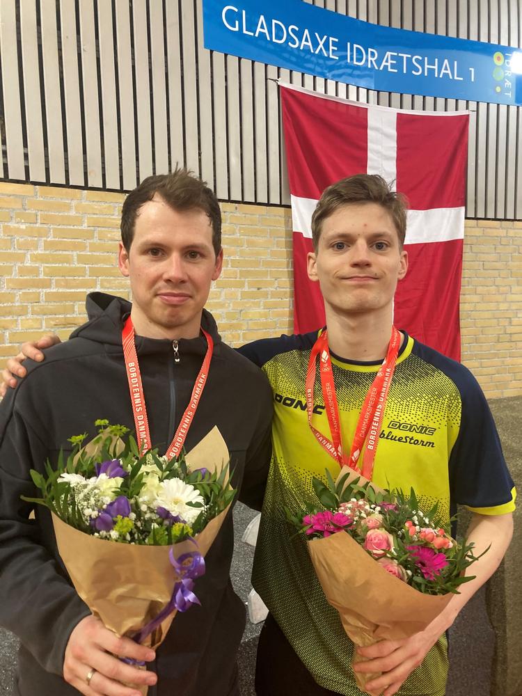 Jonathan Groth (tv.) blev dansk mester fem år i træk fra 2012 til 2016. Anders Lind blev dansk mester frem år i træk fra 2018 til 2022. I dag mødtes de for første gang i en DM-finale. 