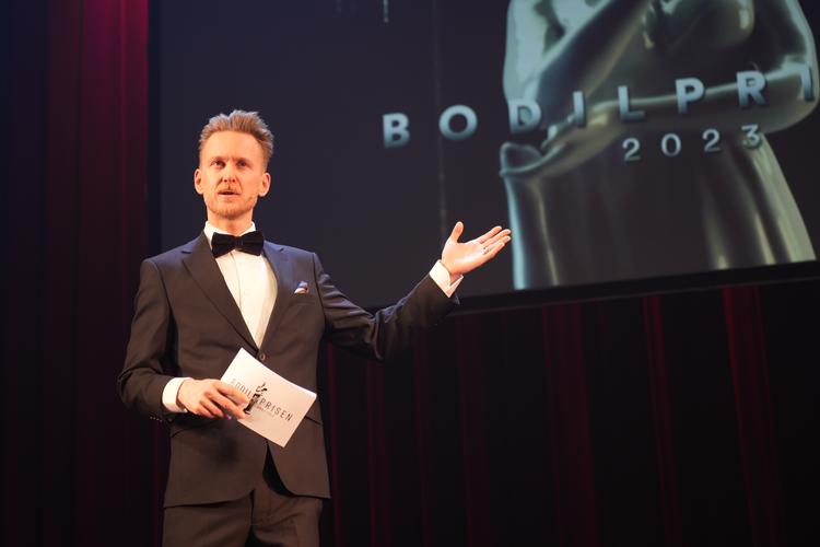 Huxi Bach var vært ved Bodil-festen. Foto: Emil Helms/Ritzau Scanpix
