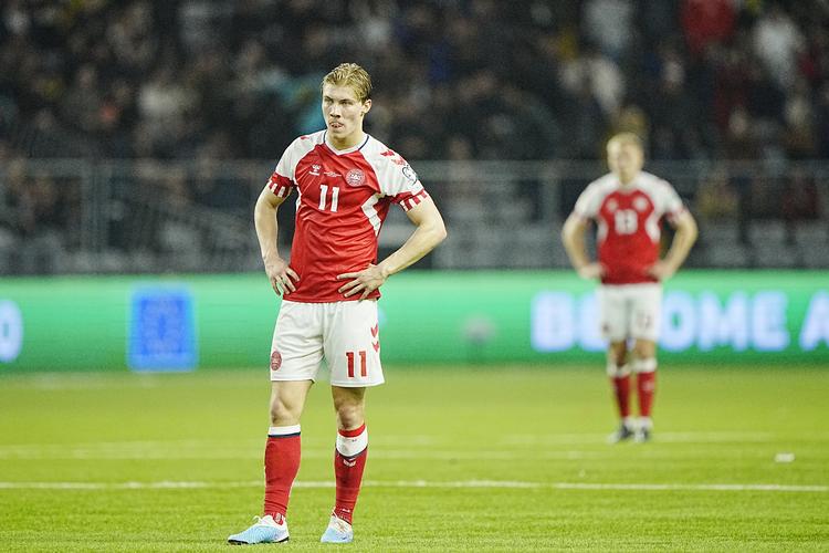 Rasmus Højlund scorede to mål, men det var ikke nok til point på en dag, der endte med et dansk kollaps. Foto: Bo Amstrup/Ritzau Scanpix