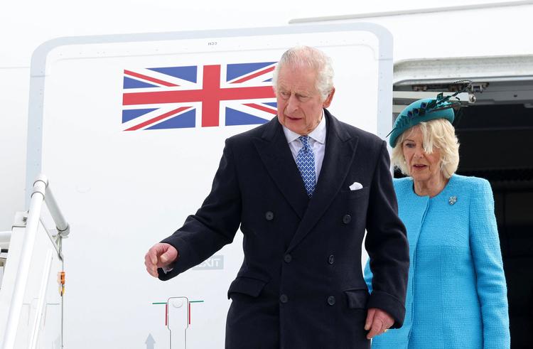 Den britiske kong Charles er onsdag eftermiddag landet i Berlin med sin ægtefælle, dronning Camilla. Foto: Ian Vogler/Ritzau Scanpix