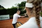 Det er ikke kun det danske Davis Cup-hold, der har nydt godt af Kenneth Carlsens venstrehånd og viden om tennis. Mange unge tennisspillere har også modtaget rådgivning. Foto: Joachim Adrian/Ritzau Scanpix