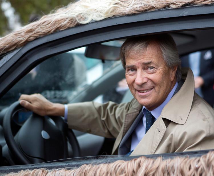 Den franske milliardær Vincent Bolloré ejer flere af Frankrigs radio- og tv-stationer, magasiner samt landets største forlagsgruppe. Foto: Jacques Brinon/Ritzau Scanpix