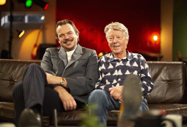 Peter Sommer og Wili Jønsson føres som vidner i 'retssagen'  om de bedste danske kærlighedssange.  Foto: Jeppe Kjær Andersen 