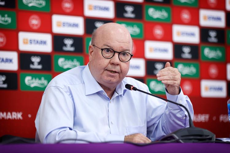 Ved VM i Qatar holdt DBU-formand Jesper Møller et pressemøde, hvor han gik til angreb på Fifa. Han har været mere stille om sin rolle i Uefa, hvor han nu er blevet genvalgt til den magtfulde eksekutivkomité.  Foto: Jens Dresling