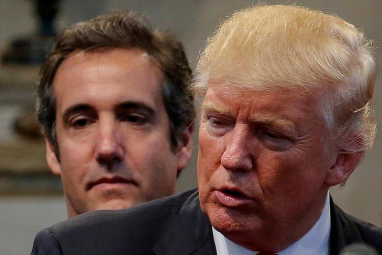 USA's tidligere præsident Donald Trump (th.) og Michael Cohen (tv.), tidligere advokat for Trump, i 2016. Foto: Jonathan Ernst/Ritzau Scanpix