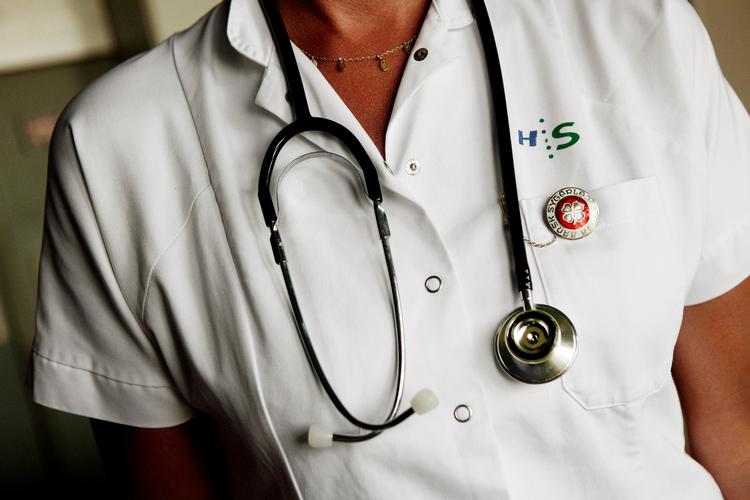 Den store direktør nyder godt af det frie marked, imens sygeplejerskerne må nøjes med det, den danske model kan holde til at tilbyde. Det skriver Anders Jerichow i denne signatur.  Foto: Thomas Borberg