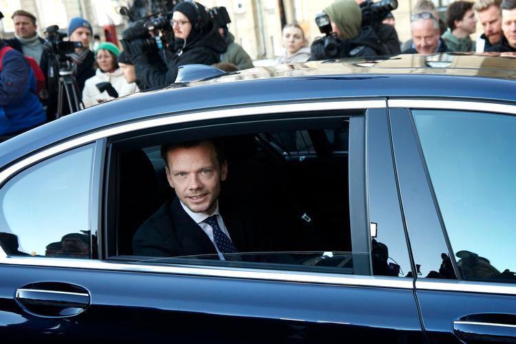 Ministerbilen er skiftet ud med en privat bil, når justitsminister Peter Hummelgaard (S) afleverer og henter sine børn i institution.  Foto: Jens Dresling