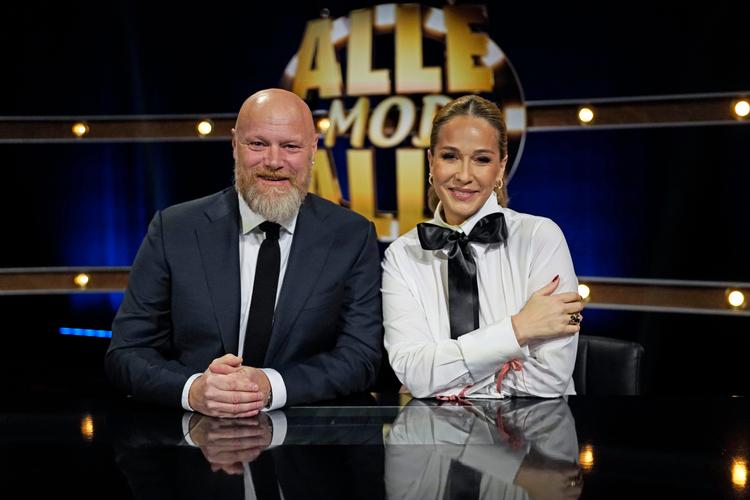 Det nye quizshow 'Alle mod alle' med Mads Steffensen og Ibi Støving som værter får til efteråret premiere på Kanal 5 og Discovery+. 