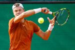 Holger Rune vandt sin kvartfinale mod russeren Daniil Medvedev i Monte-Carlo Masters. Foto: Eric Gaillard/Ritzau Scanpix