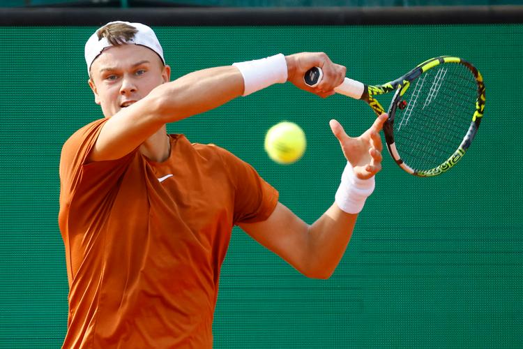 Holger Rune vandt sin kvartfinale mod russeren Daniil Medvedev i Monte-Carlo Masters. Foto: Eric Gaillard/Ritzau Scanpix