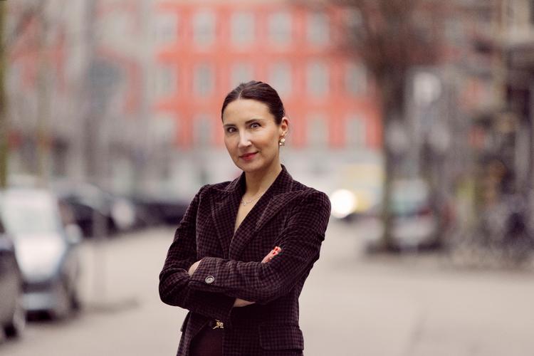 Camilla Stockmanns femte bog viser,  hvad kulturjournalistikken kan, når den får plads og tid. Foto: Sara Galbiati