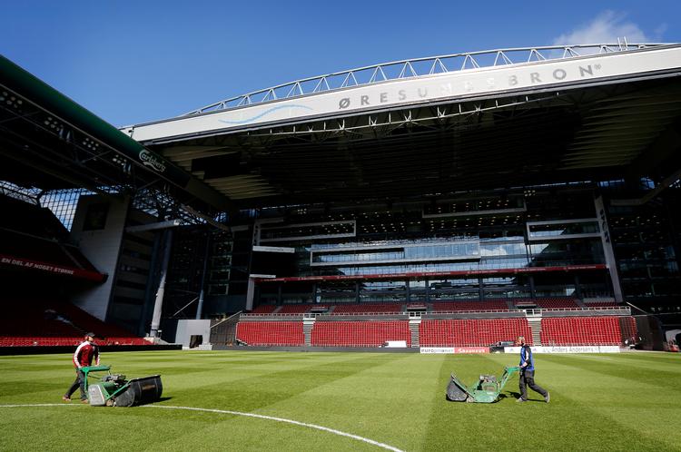 Det er ikke økonomisk attraktivt at sælge stadion og fire kontortårne, og derfor er salgsprocessen afsluttet. Foto: Jens Dresling