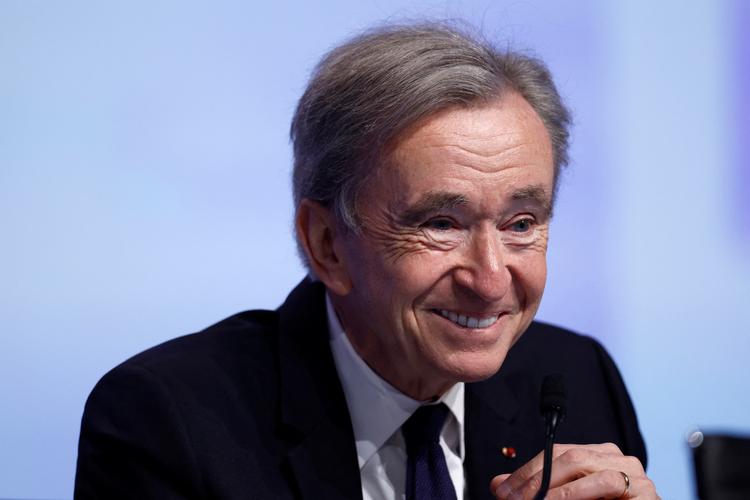 Bernard Arnault er grundlægger af LVMH og bestyrelsesformand.  I slutningen af sidste år overtog han titlen som vervends rigeste efter Elon Musk. Foto: Gonzalo Fuentes/Ritzau Scanpix